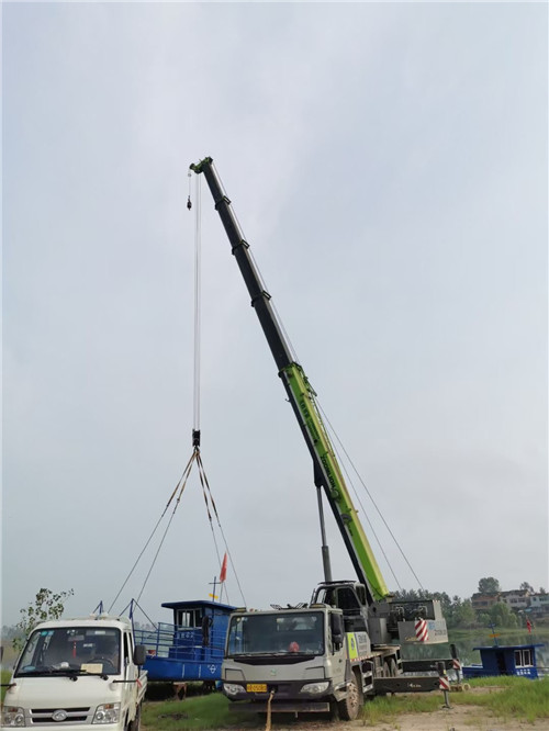 黑河市桥梁建设吊装案例